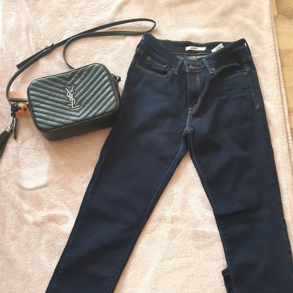 Jeans - Picture 3 of 3